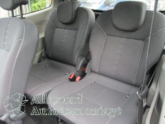 Renault Twingo Twingo II (CN) Hatchback 3-drs 1.2 16V (D4F-772(D4F-J7)) [56kW]  (03-2=
007/09-2014) picture 10