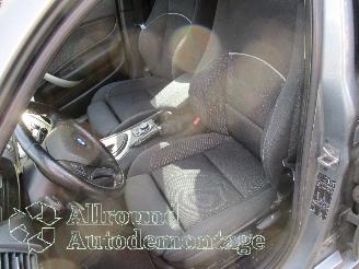 BMW 1-serie 1 serie (E87/87N) Hatchback 5-drs 120i 16V (N43-B20A) [125kW]  (03-200=
7/06-2011) picture 13