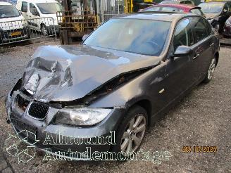 Coche siniestrado BMW 3-serie 3 serie (E90) Sedan 320i 16V (N46-B20B) [110kW]  (12-2004/08-2007) 2006