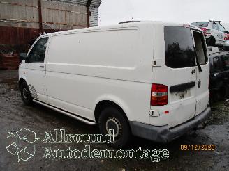 Volkswagen Transporter Transporter T5 Van 2.5 TDi (BNZ) [96kW]  (04-2003/11-2009) picture 3