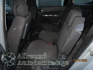 Peugeot 5008 5008 I (0A/0E) MPV 1.6 THP 16V (EP6CDT(5FV)) [115kW]  (09-2009/03-2017=
) picture 10