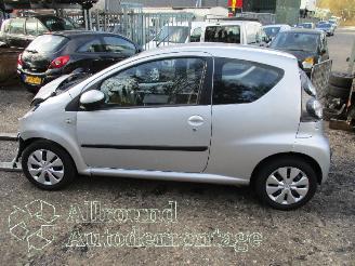 Citroën C1 C1 Hatchback 1.0 12V (1KR-FE(CFB)) [50kW]  (06-2005/09-2014) picture 8