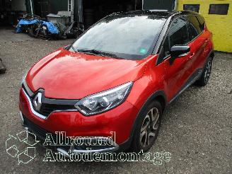 Vrakbiler auto Renault Captur Captur I (2R) SUV 1.2 TCE 16V EDC (H5F-412(H5F-G4)) [87kW]  (01-2016/.=
=2E.) 2016/5