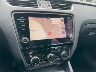 Skoda Octavia Combi Ambition Navigation picture 11