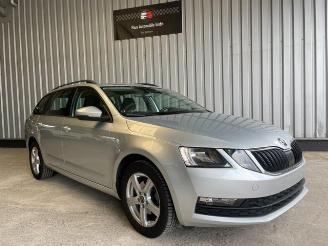 Skoda Octavia Combi Ambition Navigation picture 4