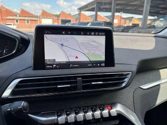 Peugeot 5008 Allure 7-Sitzer / R-Kamera / Navi picture 15