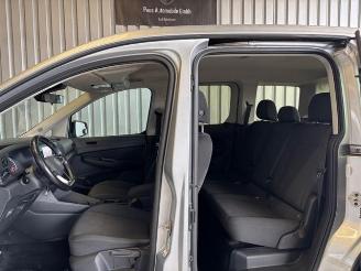 Volkswagen Caddy Life 2.0 TDI DSG Navigation / 5-Sitzer picture 11