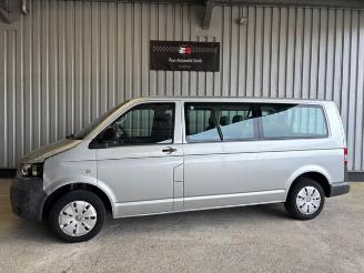 krockskadad bil auto Volkswagen Transporter  2012/6