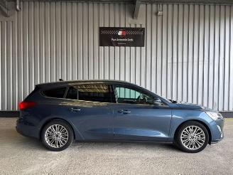 Ford Focus Turnier Titanium Pano / LED / R-Kamera picture 6