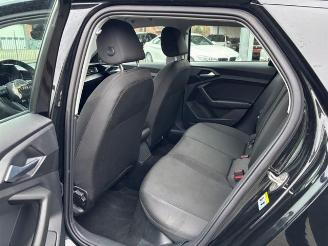 Audi A1 Sportback 30 TFSI S-line / Autom picture 15
