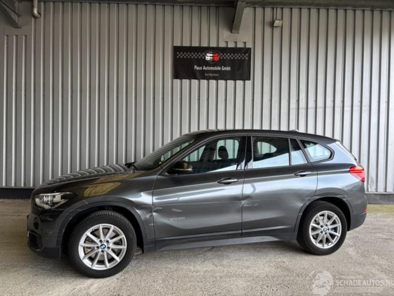 BMW X1 xDrive 20 i R-Kamera / LED / 1e Hand / AHK