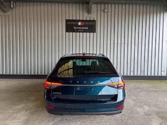 Skoda Superb Combi Style iV Panorama / Voll-Leder picture 9