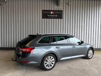 Skoda Superb Combi Ambition DSG / Panorama picture 5