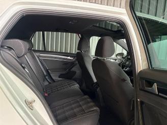 Volkswagen Golf VII Lim. GTD Panorama / Sound-System picture 11