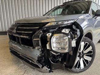 Mitsubishi Outlander 2.4 PHEV 4WD Top Panorama / VOLL picture 13