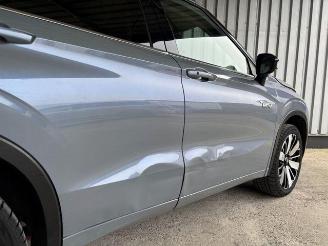 Mitsubishi Outlander 2.4 PHEV 4WD Top Panorama / VOLL picture 14