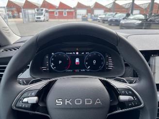 Skoda Kamiq Selection Tour DSG picture 16