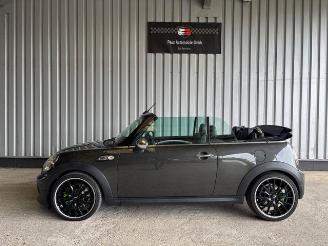 Mini Cooper S Cabrio Automatic / Navigation picture 4