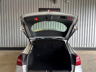 Mercedes GLA 200 Autom / R-Kamera / LED picture 15