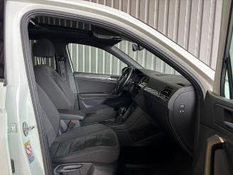 Volkswagen Tiguan 1.5 TSI Highline R-Line DSG / Panorama picture 11