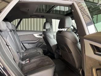 Audi Q8 50 TDI Quattro S-Line Panorama / Soft-Close picture 13