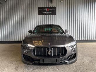 Maserati Levante GranSport Diesel Panorama / Luft picture 8