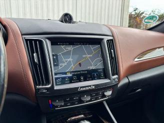 Maserati Levante GranSport Diesel Panorama / Luft picture 15