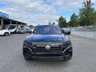 Volkswagen Touareg 3.0 TDI R-Line 4Motion Panorama picture 4