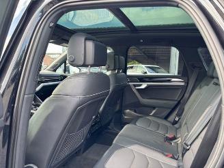 Volkswagen Touareg 3.0 TDI R-Line 4Motion Panorama picture 27
