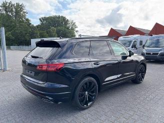 Volkswagen Touareg 3.0 TDI R-Line 4Motion Panorama picture 10