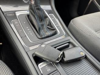 Volkswagen Golf VII Lim. e- 35.8 KWH / LED picture 25