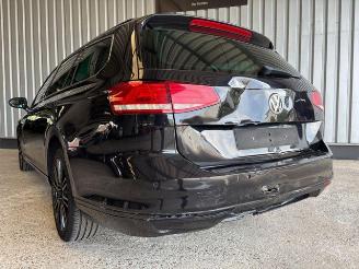 Volkswagen Passat Variant Comfortline DSG / Navigation picture 10