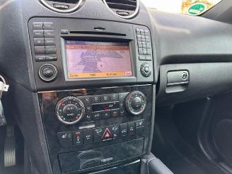 Mercedes ML 450 CDI V8 Schiebedach / Luft picture 15