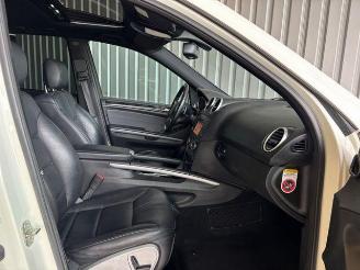 Mercedes ML 450 CDI V8 Schiebedach / Luft picture 12