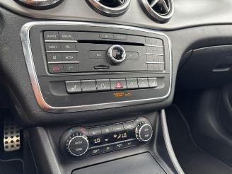 Mercedes Cla-klasse 200 Shooting Brake AMG-Line Panorama picture 32