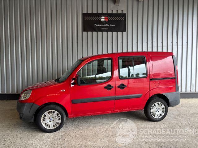 Fiat Doblo 1.3 JTD DPF SX Kombi 5-Sitzer