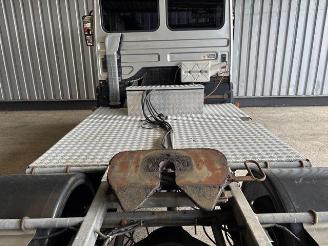 Nissan Atleon 56.15 picture 11