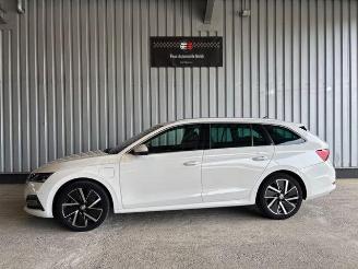 occasion passenger cars Skoda Octavia Combi First Edition iV Hybrid / LED 2020/10