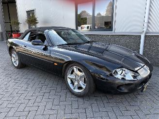 skadebil auto Jaguar Xk-8 4.0 V8 Convertible 1998/1