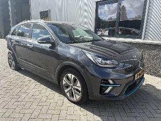 Schadeauto Kia e-Niro ExecutiveLine 64kWh 2020/3