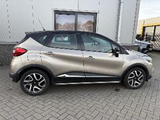 Renault Captur 0.9 TCe Dynamique picture 3
