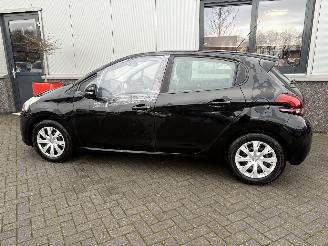 Peugeot 208 1.2 PureTech Blue Lion picture 22