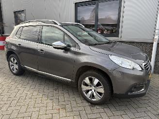 krockskadad bil auto Peugeot 2008 1.2 PureTech Crossway 2014/10