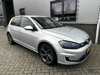  Volkswagen e-Golf E-Golf 2015/9