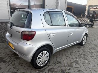 Toyota Yaris 1.3 16V VVT-i Sol Automaat picture 7