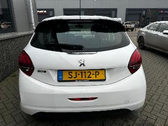 Peugeot 208 1.6 BlueHDi Blue Lease picture 7