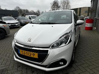 Peugeot 208 1.6 BlueHDi Blue Lease picture 28