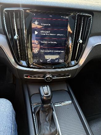 Volvo V-60 2.0 D3 Momentum picture 40