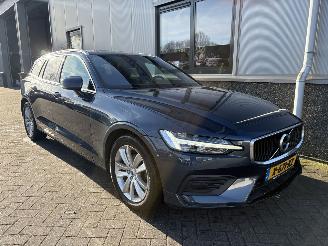 Avarii autoturisme Volvo V-60 2.0 D3 Momentum 2019/3