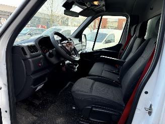 Renault Master T35 2.3dCi 165 L3 Comfort Bakwagen picture 7